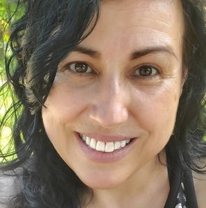 Meet your Posher, Eva